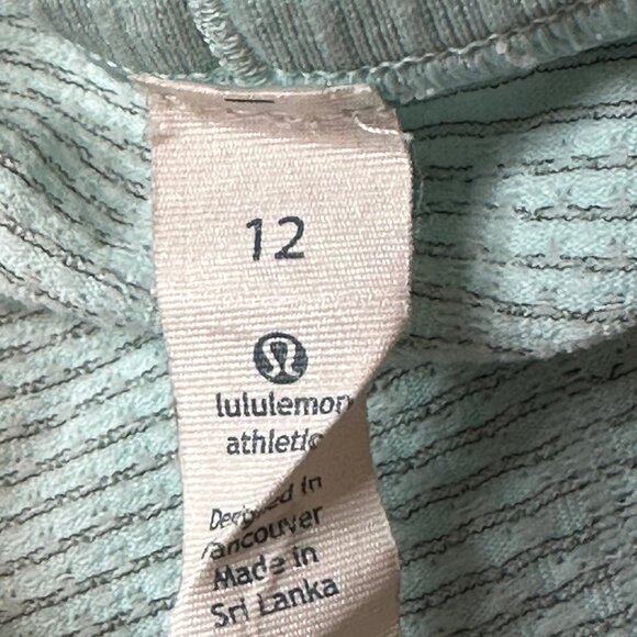 Lululemon Women's Swiftly Tech V Neck Short Sleeve Tee Shirt Mint Green Size 12 - Picture 6 of 7